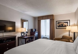 Best Western Paramus Hotel & Suites