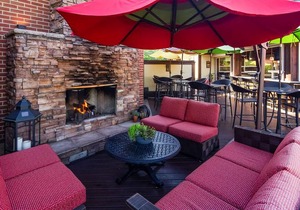 Best Western Plus White Bear Country Inn
