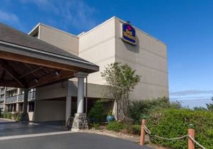 Best Western Plus Agate Beach Inn