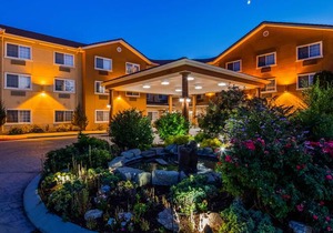 Best Western Plus Caldwell Inn & Suites