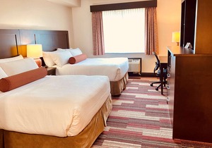 Best Western Plus Stoneridge Inn & Conference Centre