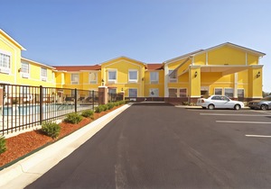 Best Western Sherwood Inn & Suites