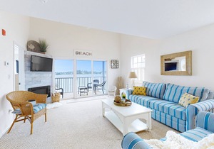 Bethany Bay Condo Overlooking Water with Shared Pool, Private W/D, & WiFi