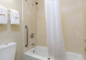 Better Choice For Your Vacation! 3 Family-Friendly Units, Pool, Free Parking