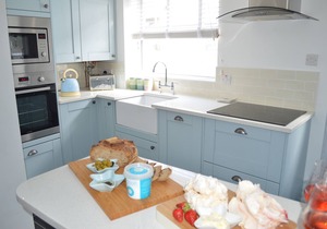 Betty's Cottage St Ives. Grade II listed perfect getaway with secure parking.