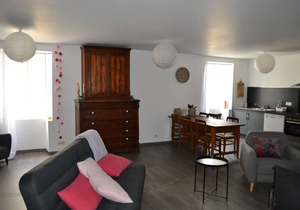 Bielle, apartment with garden and garage