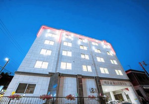 Big O Show Guesthouse