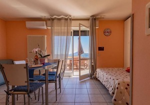 Bilocale 6 - lake view