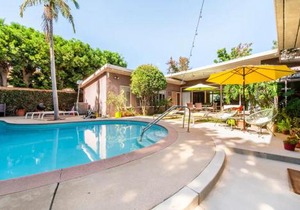 Bixby Beauty 50s Mod Long Beach