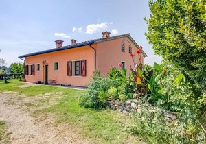 Blissful Villa with Terrace Garden Garden Furniture