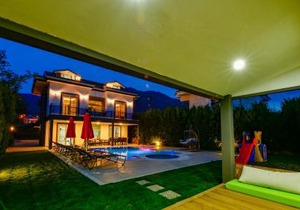 Blue - 4 Bedroom Holiday Villa in Hisarönü