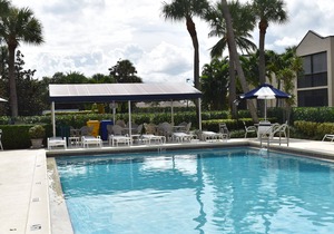 Blue Breeze Getaway in Charming Coastal Jupiter. "New Listing"