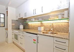 Blue fridge apartmen · Ideal for couples, near beach and well connected