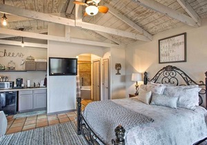 Blue Jay Cottage - Pittsburg Studio on Winery!