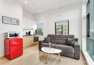 Blue Mountain Apartments - Corner Studio with View