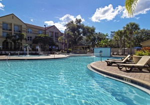 Blue Tree Resort 2br suite, Saturday check-in