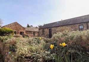 BLUEBERRY COTTAGE, family friendly, country holiday cottage in Wooler