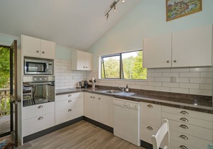 Bluebird Bach - Onemana Holiday Home