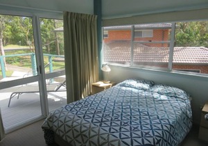 BLUEPOLES BEACH HOUSE ARAKOON-AIRCONDITIONED