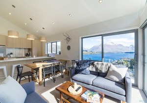 Bluewater Queenstown - Stunning Lake Views