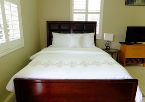 Bluewaters Bachelor Suite