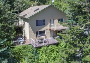 BOATDOCK W/2 SLIPS,WATER TRAMPOLINE, FLOATING ISLAND,SHUFFLEBOARD,GAMEROOM