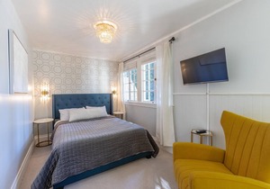 Boho Manor Resort - Room 26