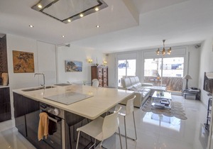 Bonaire Penthouse by Hello Homes Sitges