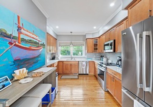 Bonnet Shores Beach House: Recently Renovated and Tastefully Furnished Getaway