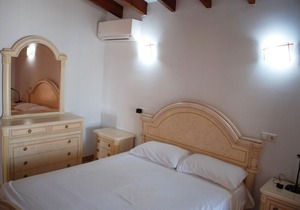 Book It Villa Attias