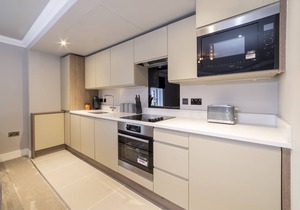 Bootham House Apartment 7 - sleeps 6 guests in 2 bedrooms