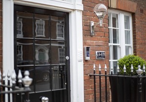 Bootham House Apartment 7 - sleeps 6 guests in 2 bedrooms
