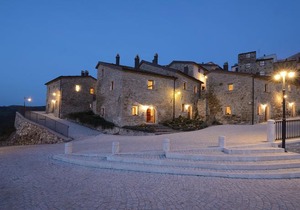 Borgotufi Albergo Diffuso