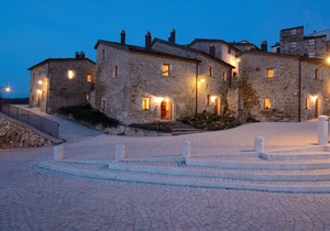 Borgotufi Albergo Diffuso
