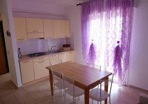 Boschetto two-room flat with air conditioning a few steps away from the beach