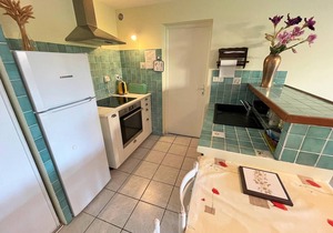 Bottom of villa close to all amenities