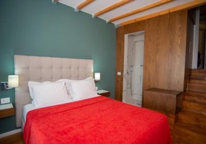 Bougainville Bay Hotel