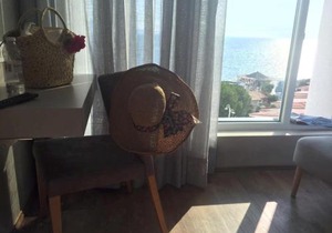 Bougainville Bay Hotel