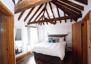 Boutique 3-Bed Cottage in Hellingly