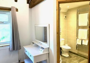 Boutique 3-Bed Cottage in Hellingly