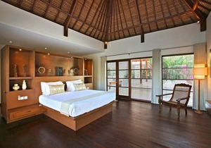 Boutique 4 Bedroom Luxury Villa Located in Eat St, Seminyak;