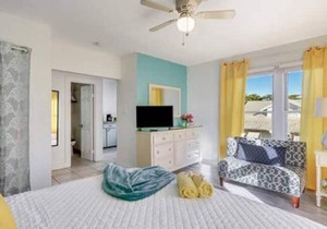 Boutique studio near downtown WPB and Intracoastal