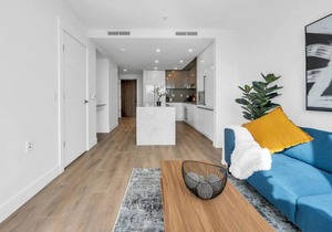 Brand new Luxury 1bd+1ba@Metrotown