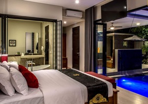 Brand New Luxury Villa 4 bed rooms near Berawa Beach