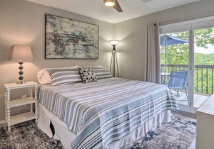 Branson West Condo w/ Seasonal Pool Access!