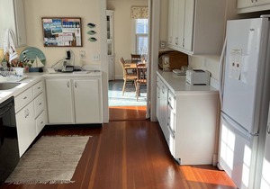 BRANT POINT breezes, spectacular views. Perfect for family. Walk to Town/Beach!