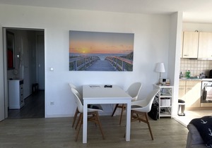 Breakfast in the morning sun on the south-facing balcony with a magnificent sea view - vacation f
