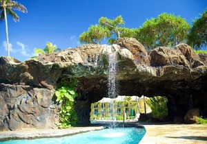 Breathtaking Oceanfront Resort, 4 pools, 2 Jacuzzis and Restaurants on Site