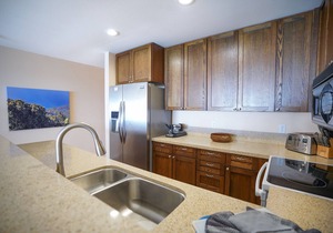 Breathtaking Oceanfront Views from Top Floor Condo at Wailua Bay View – A Coastal Paradise!