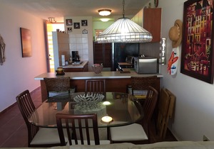 Breathtaking views from private balcony, pool, beach, golf, WiFi, A/C, sleeps 6.
